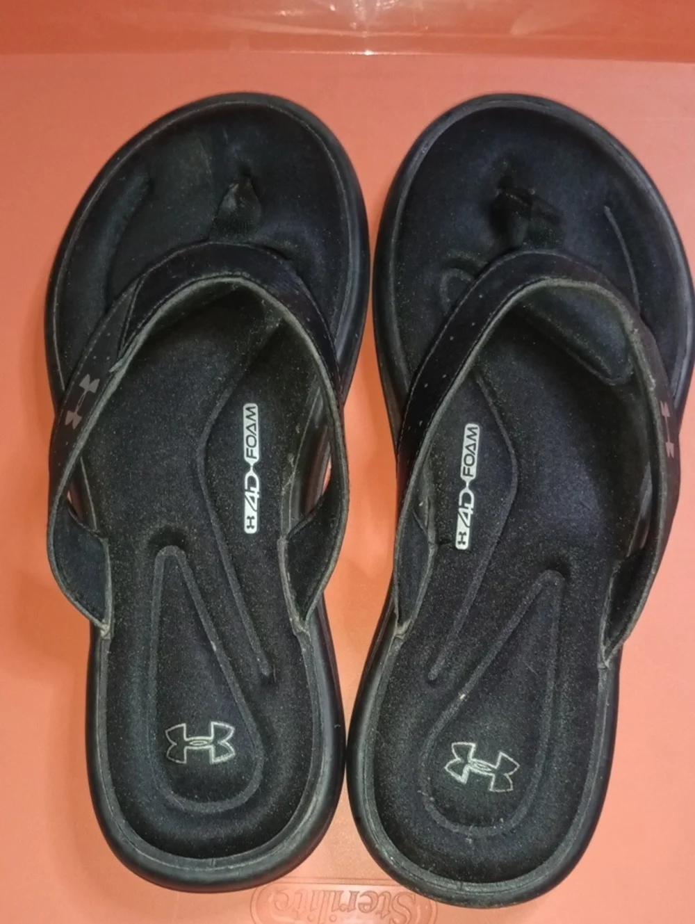 Under Armour Men’s 8 Black 4D Foam Performance Flip Flops Sandals